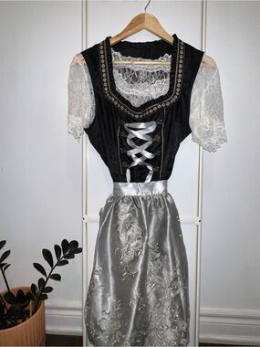 Dirndl in Black & Silver for Oktoberfest 🍻🥨